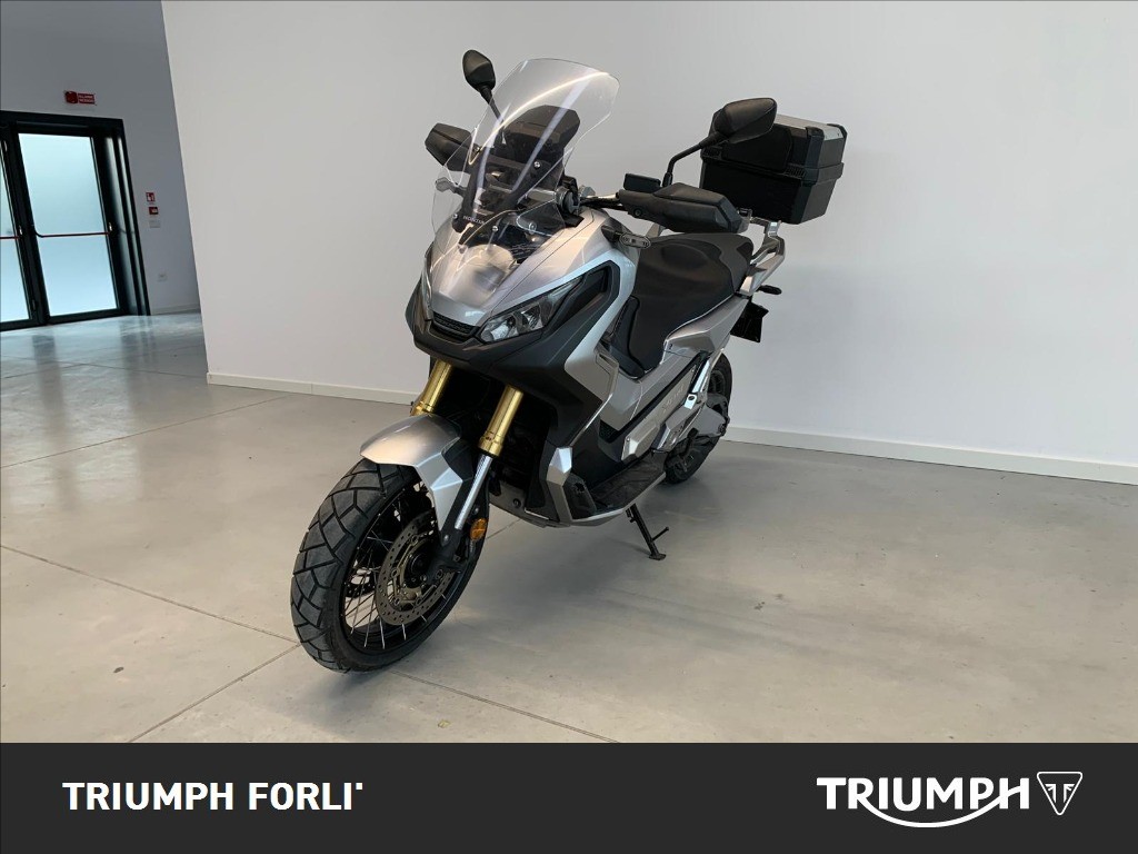 HONDA X-ADV 750 DCT Abs