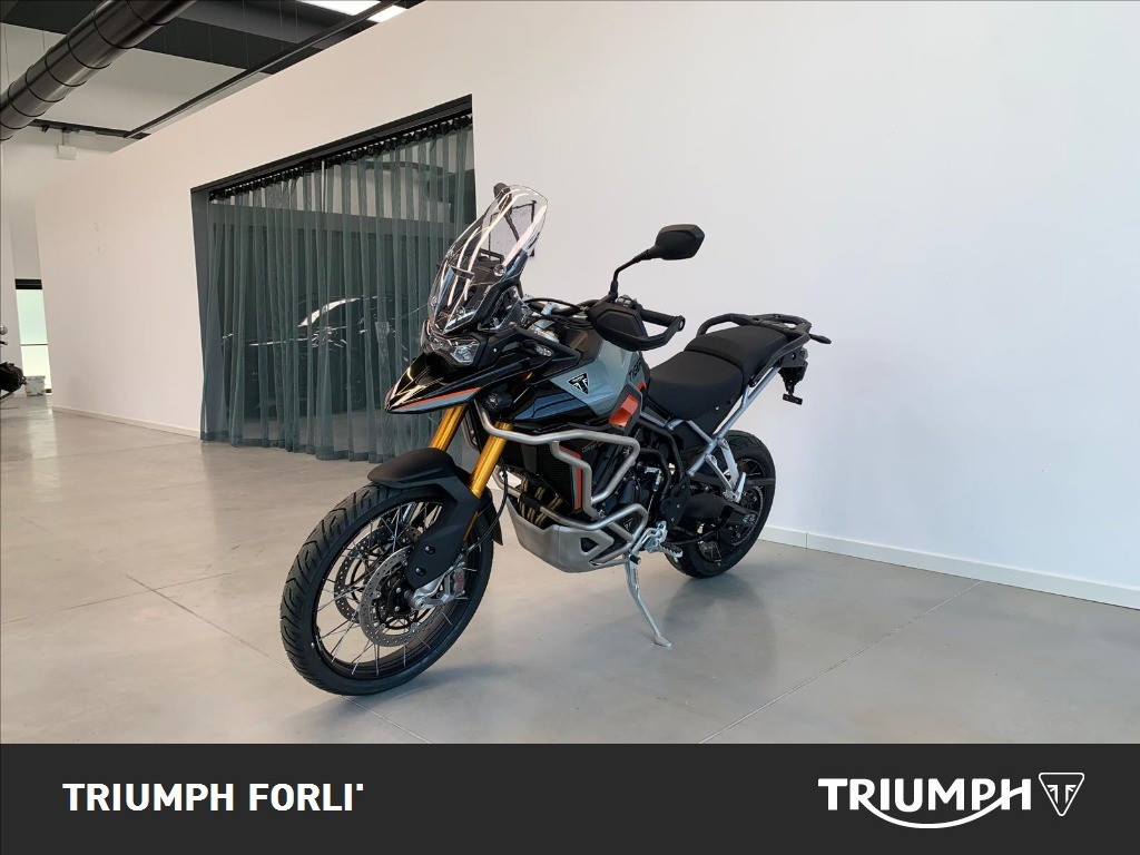 TRIUMPH Tiger 900 Desert Edition