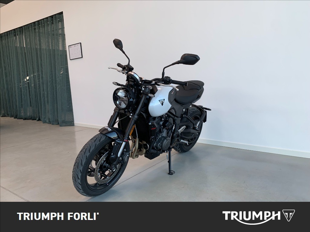 TRIUMPH Trident 660 Snowdonia White Abs