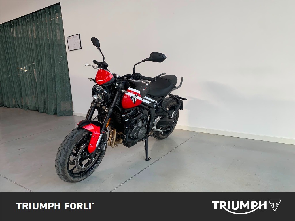 TRIUMPH Trident 660 Diablo Red / Sapphire Black Abs